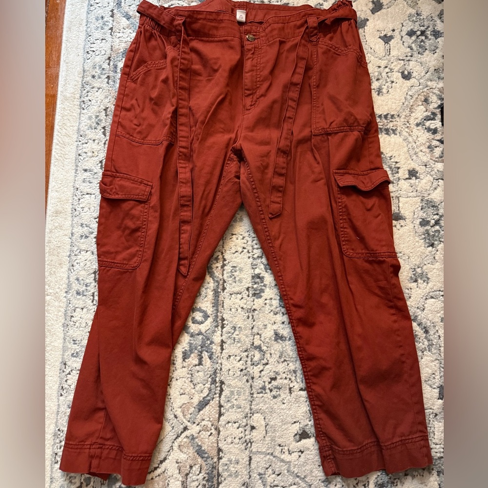 Old Navy Belted Casual Pants